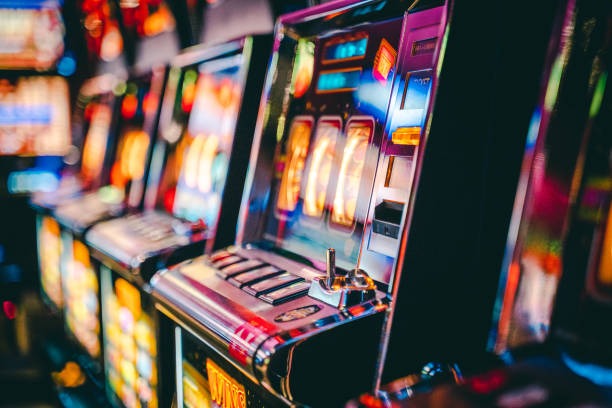 24 togel Side Bets & Insurance